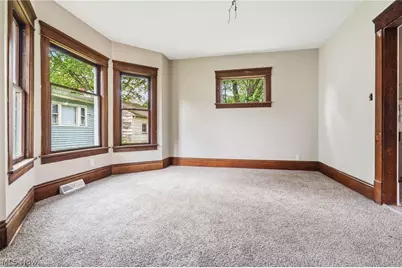 1387 S Seneca Avenue, Alliance, OH 44601 - Photo 11