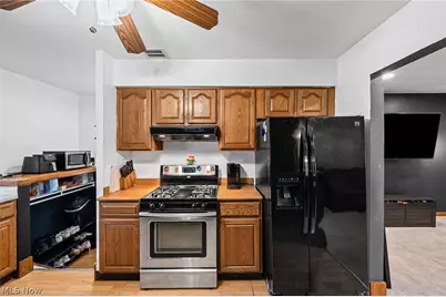 14316 Parkman Boulevard, Brook Park, OH 44142 - Photo 13