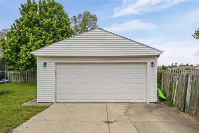 14316 Parkman Boulevard, Brook Park, OH 44142 - Photo 37