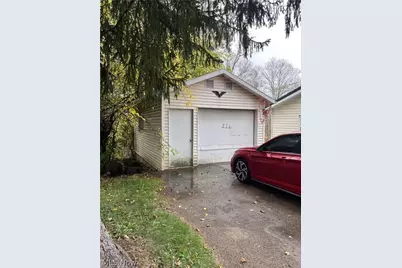 226 E Main Street, Freeport, OH 43973 - Photo 9