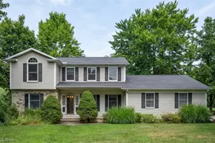 1127 Deepwood Dr, Macedonia, OH 44056 - Photo 1