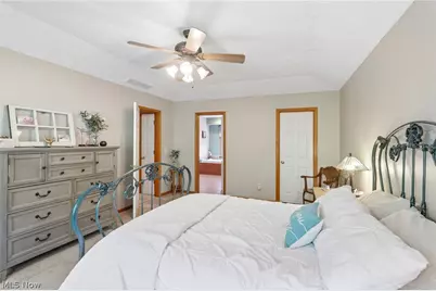 1250 Orchard Glen Drive, Amherst, OH 44001 - Photo 33