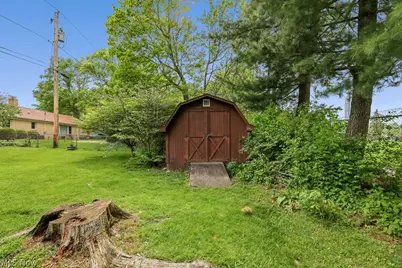 705 Overlook Drive, Alliance, OH 44601 - Photo 37