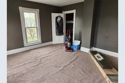 369/371 5th, Coshocton, OH 43812 - Photo 5
