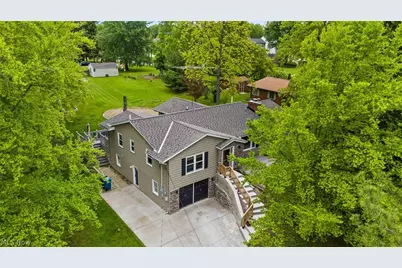107 Hilltop Drive, Amherst, OH 44001 - Photo 5