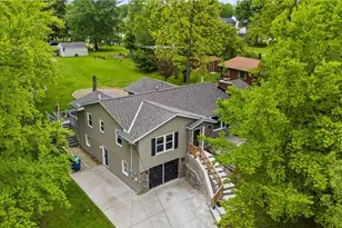 107 Hilltop Dr, Amherst, OH 44001 - Photo 5