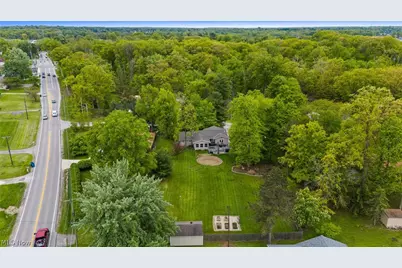 107 Hilltop Drive, Amherst, OH 44001 - Photo 45