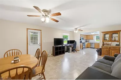 6343 Youngstown Hubbard Road, Hubbard, OH 44425 - Photo 11