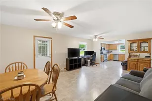 6343 Youngstown Hubbard Rd, Hubbard, OH 44425 - Photo 11