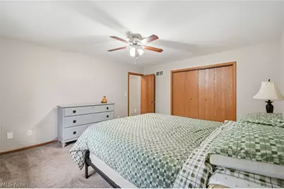 6343 Youngstown Hubbard Road, Hubbard, OH 44425 - Photo 19