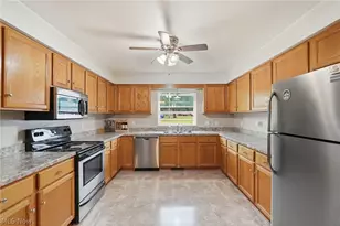 6343 Youngstown Hubbard Rd, Hubbard, OH 44425 - Photo 13