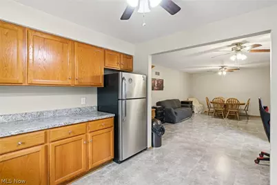 6343 Youngstown Hubbard Road, Hubbard, OH 44425 - Photo 17