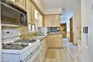 735 Brookfield Ave, Boardman, OH 44512 - Photo 9