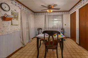 1805 Heritage Cir, Dover, OH 44622 - Photo 11