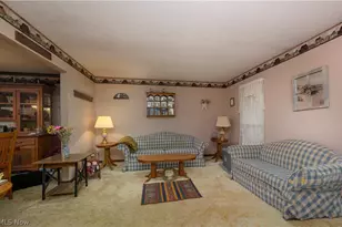 1805 Heritage Cir, Dover, OH 44622 - Photo 7