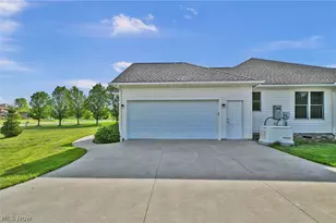 7310 Dunphys Way, Valley City, OH 44280 - Photo 35