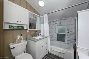 1021 East Blvd, Aurora, OH 44202 - Photo 17