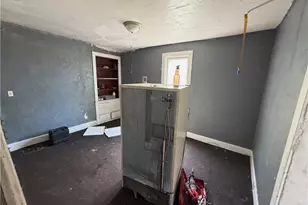 825 Laura Ave, East Liverpool, OH 43920 - Photo 13