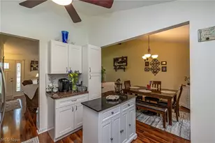 4060 Laurel Rd, Brunswick, OH 44212 - Photo 9
