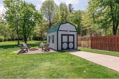 4060 Laurel Road, Brunswick, OH 44212 - Photo 37
