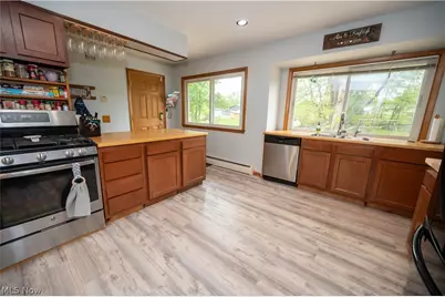18889 Riverview Drive, Chagrin Falls, OH 44023 - Photo 5