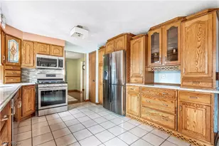 3680 Timber Lake St NW, Uniontown, OH 44685 - Photo 9