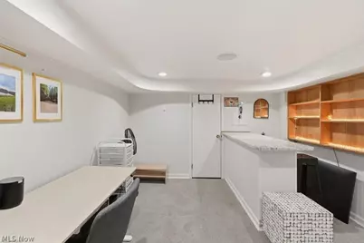 5066 W 6th Street, Brooklyn Heights, OH 44131 - Photo 15