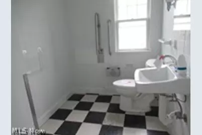 17408 Woodbury Avenue, Loveland, OH 44135 - Photo 17