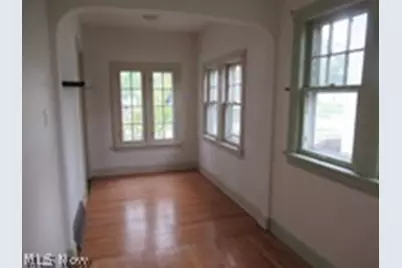 17408 Woodbury Avenue, Loveland, OH 44135 - Photo 5