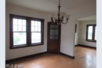 17408 Woodbury Avenue, Loveland, OH 44135 - Photo 7