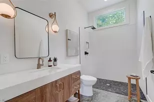 103 W Wood St, Middle Point, OH 45863 - Photo 9