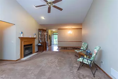 658 Ridgecliff Street #6, Tallmadge, OH 44278 - Photo 5