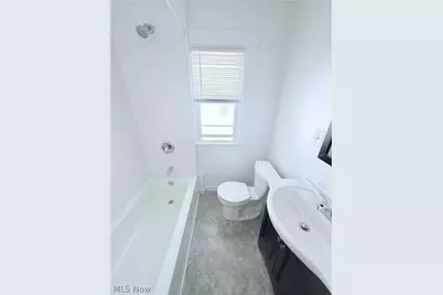 3914 W 21st Street #UP, Loveland, OH 44109 - Photo 9