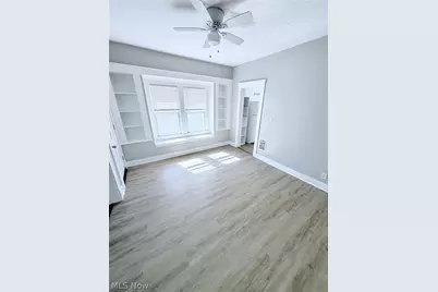 3914 W 21st Street #UP, Loveland, OH 44109 - Photo 3