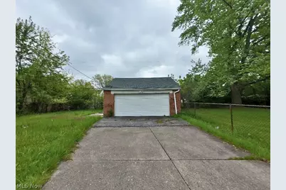 3915 E 189th Street, Loveland, OH 44122 - Photo 9