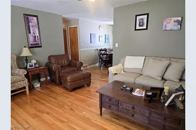 15021 Florence Drive, Maple Heights, OH 44137 - Photo 3