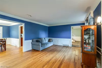 2295 Woodpark Road, Akron, OH 44333 - Photo 9