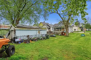 113 15th St NW, Barberton, OH 44203 - Photo 3