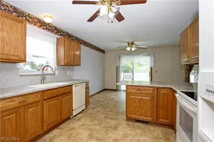 4937 Pine Ridge Dr, Wooster, OH 44691 - Photo 7