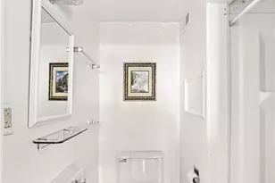 298 Park Ave, Conneaut, OH 44030 - Photo 9
