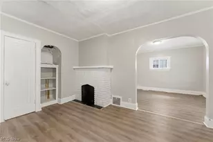 974 Lovers Ln, Akron, OH 44306 - Photo 5
