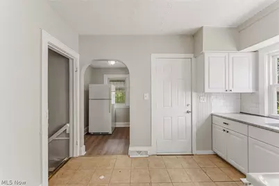 974 Lovers Lane, Akron, OH 44306 - Photo 13