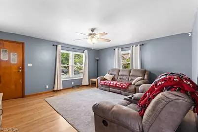 12 Cross Street, Bridgeport, OH 43912 - Photo 3