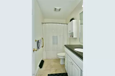 11 Danbury Court NW, Warren, OH 44481 - Photo 21