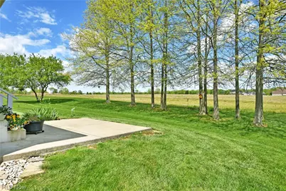11 Danbury Court NW, Warren, OH 44481 - Photo 7