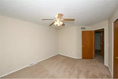 8460 Old Post Road, Olmsted Falls, OH 44138 - Photo 39