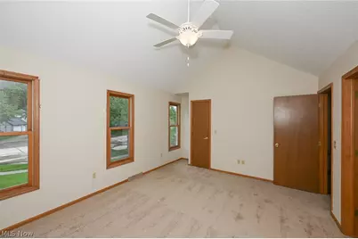 8460 Old Post Road, Olmsted Falls, OH 44138 - Photo 27