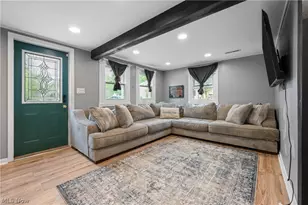 5434 Clay St, Louisville, OH 44641 - Photo 5