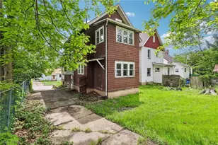 897 Polk Ave, Akron, OH 44314 - Photo 3