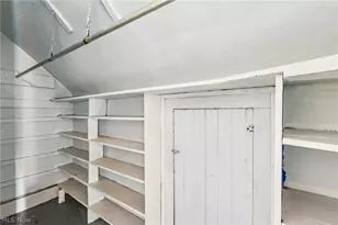 897 Polk Ave, Akron, OH 44314 - Photo 29